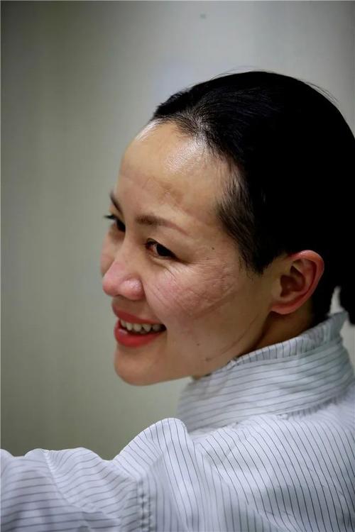 面具下最美丽的脸