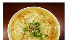 人间有味是一碗清汤面