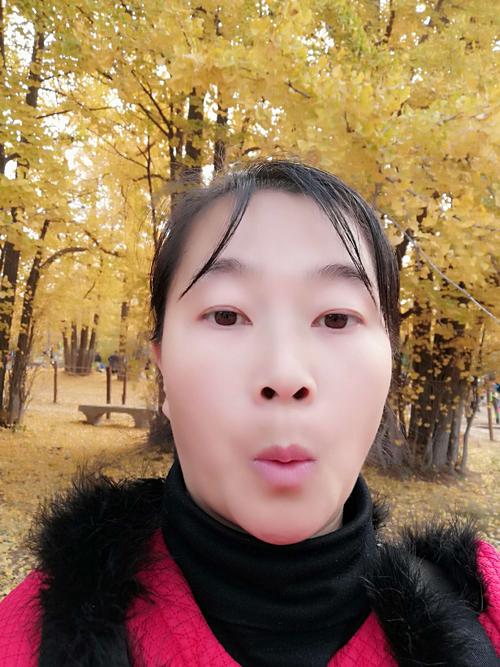 喜欢拍照的妈妈