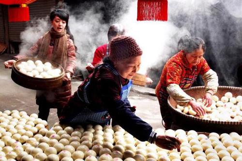 一年中散发的味道