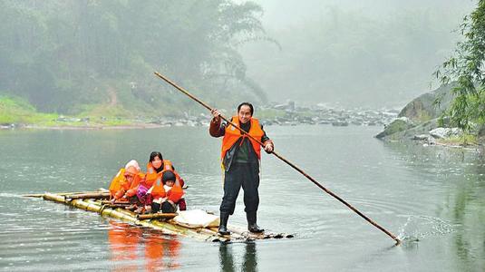 去学校“河”