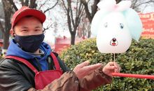 卖棉花糖的老人