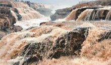 美丽的壶口瀑布