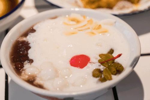 缺席