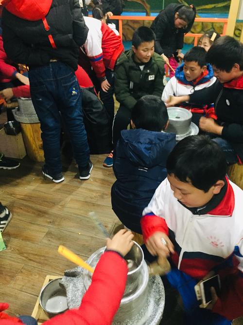 和同学一起去海方