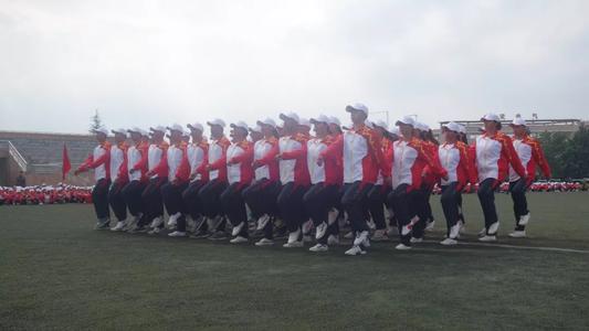 军事训练现在正在进行中