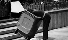 拾荒老人的背影