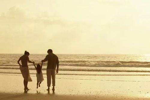 爱是一个漫长的阳光