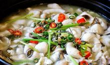 美味的酸菜鱼汤