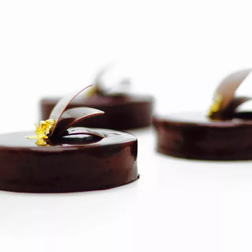 错误的巧克力蛋糕