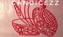 她是一个剪纸迷