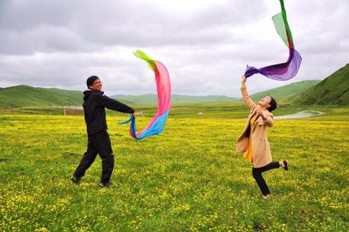 与年轻人一起旅行