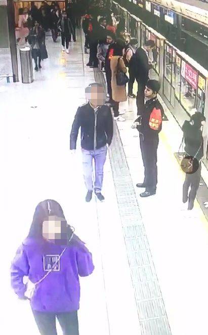 我要感谢她。