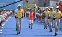 紧握希望的火把