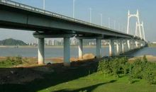 留一座桥在心头