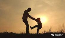 难忘那风雨中的背影