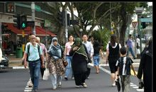 发生在街头的一件事