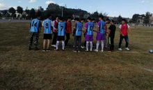 观看班级足球赛