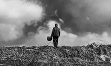 令人难忘的背影