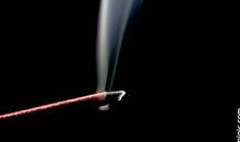 那缕青烟下的背影