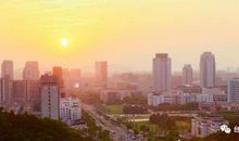 时代发展，不散眉弯