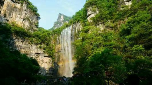 三峡瀑布