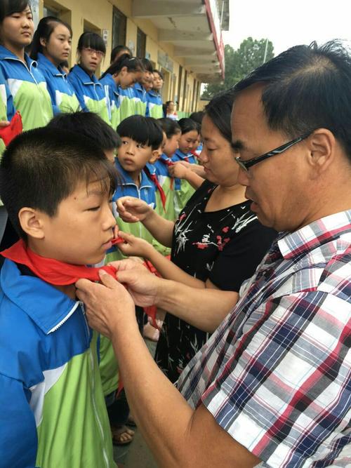 红围巾的呼唤