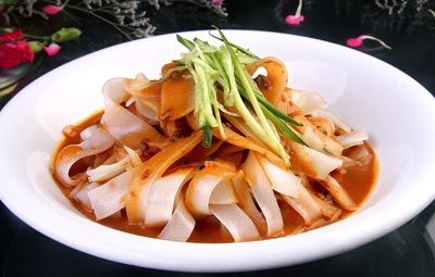 梁pi小姐