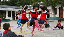 五（4）班的那些事之跳皮筋