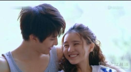 那一刻，我读了你的眼睛。