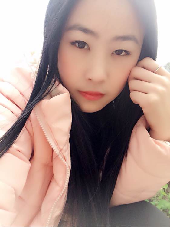 感谢女孩与我的青春打扮。