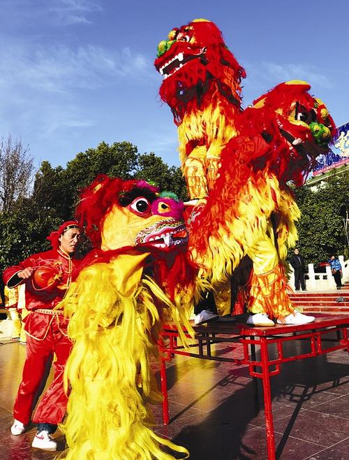 制造麻烦