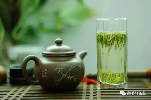 茶在茶中