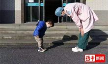 小患者出院鞠躬看图写话