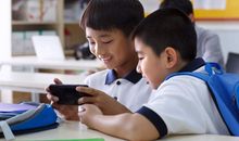 学生能玩手机吗