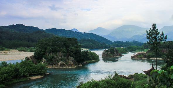 南溪河狮岩