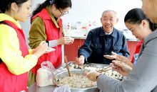 不忘初心跟党走作文