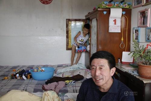 我来自家人。