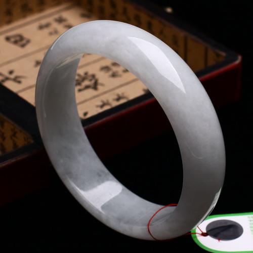 白色手镯