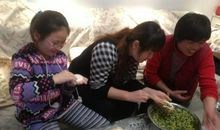 我为妈妈包饺子