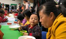 和妈妈一起做汤圆