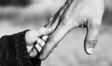 爸爸的手竟与我有关