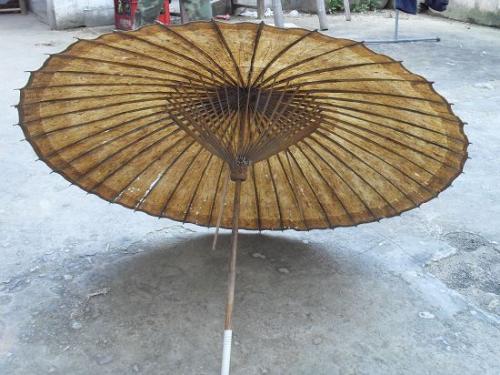 那古老的雨伞