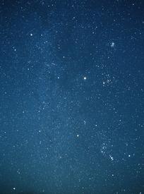 踏上繁星点点的夜空