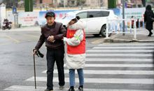 采访行动不便的老人