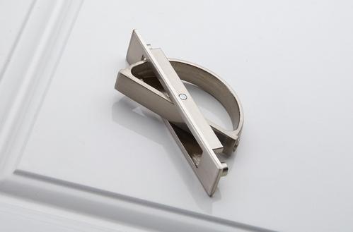 一个看不见的手