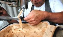 街边有位修鞋匠作文