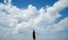 请给我一片飞翔的天空