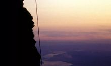 “共享”：改变与坚守