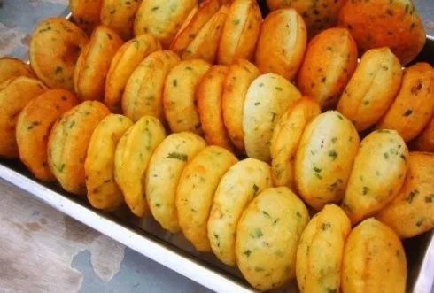 大师的灯盏金盏花